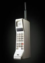 DynaTAC 世界上第一款手机.jpg